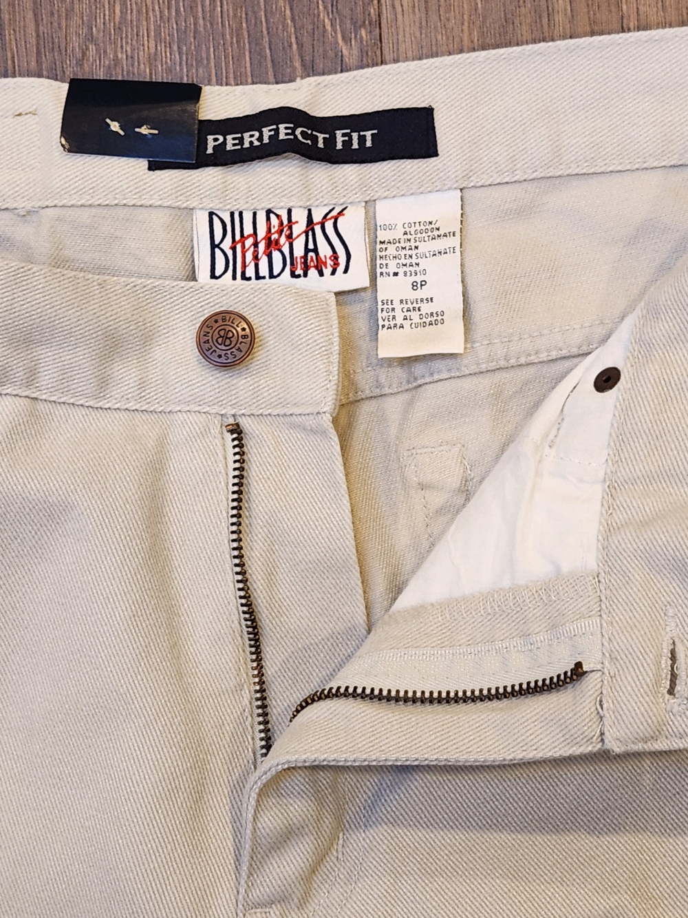 Vintage Deadstock Bill Blass Perfect Fit Petite Jeans High Rise Straight Leg 10P - Picture 3 of 12